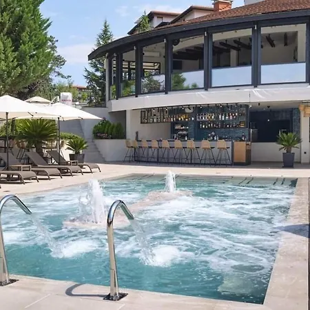 For Your Family Santa Marina Daire *